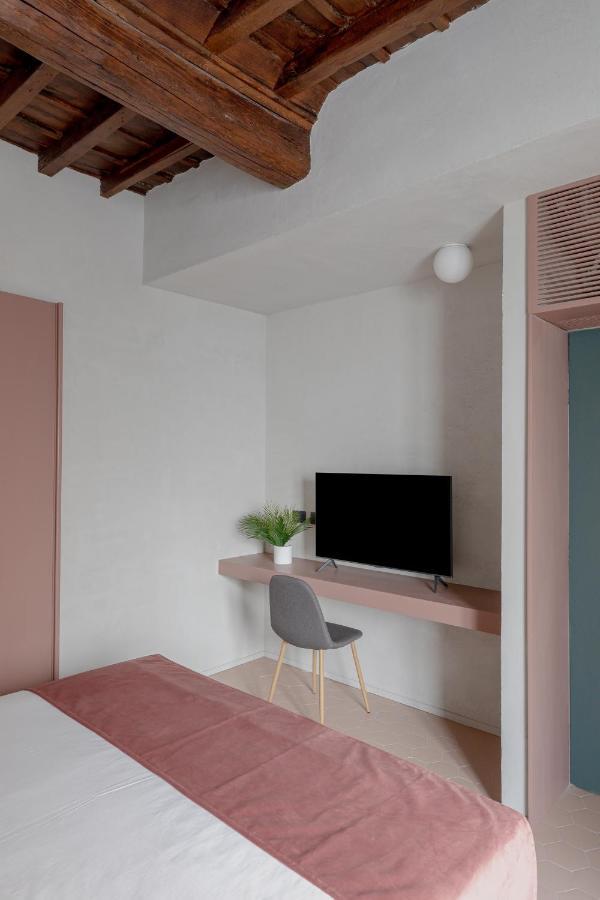 Design Apartment With Private Pool In Campo Dei Fiori 로마 외부 사진