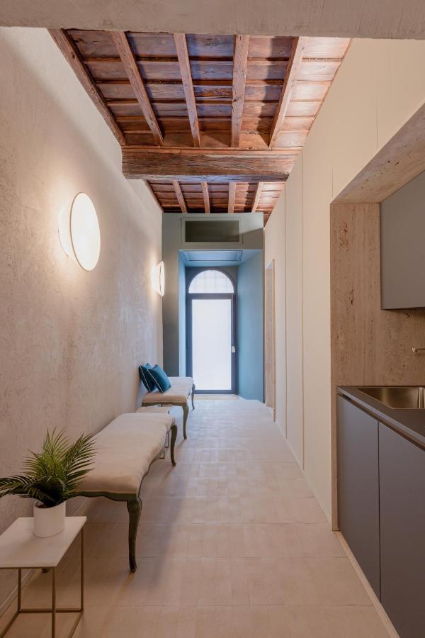 Design Apartment With Private Pool In Campo Dei Fiori 로마 외부 사진